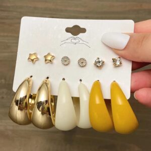 Elegant Gold and Yellow Teardrop Earrings Set with Studs