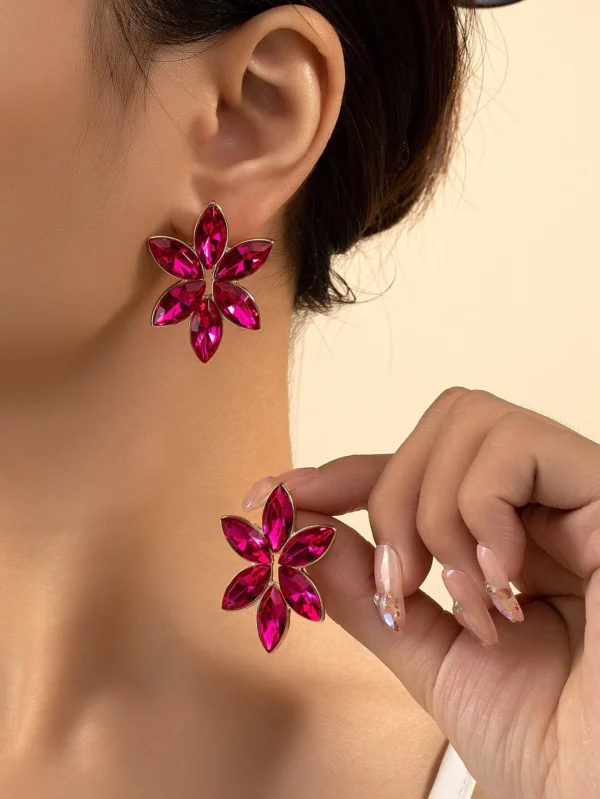 Rhinestone Flower Drop Earrings | Elegant Court-Inspired